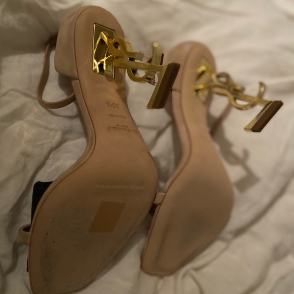 Never worn Saint Laurent opyum Suede Sandals with metal YSL 110